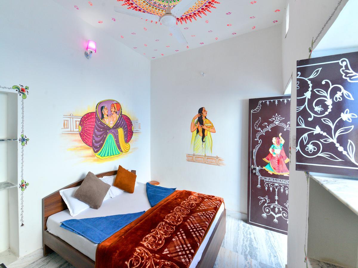 L G Guest House جودبور الغرفة الصورة