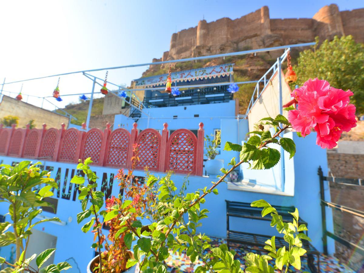 L G Guest House جودبور الغرفة الصورة