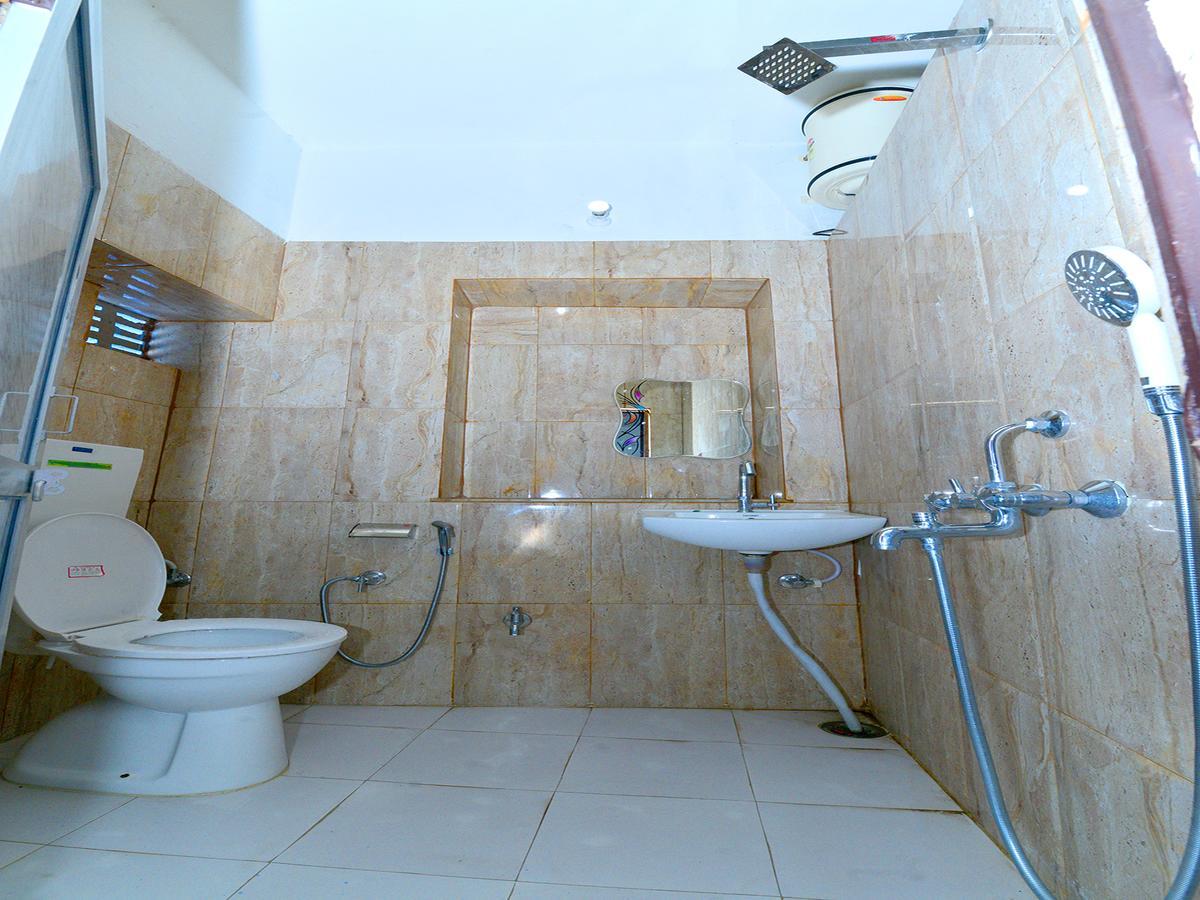 L G Guest House جودبور الغرفة الصورة